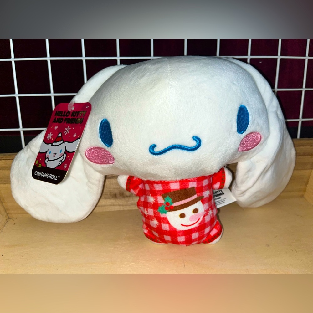 Sanrio Hello Kitty and Friends Cinnamaroll Holiday Plushie NWT NEW
